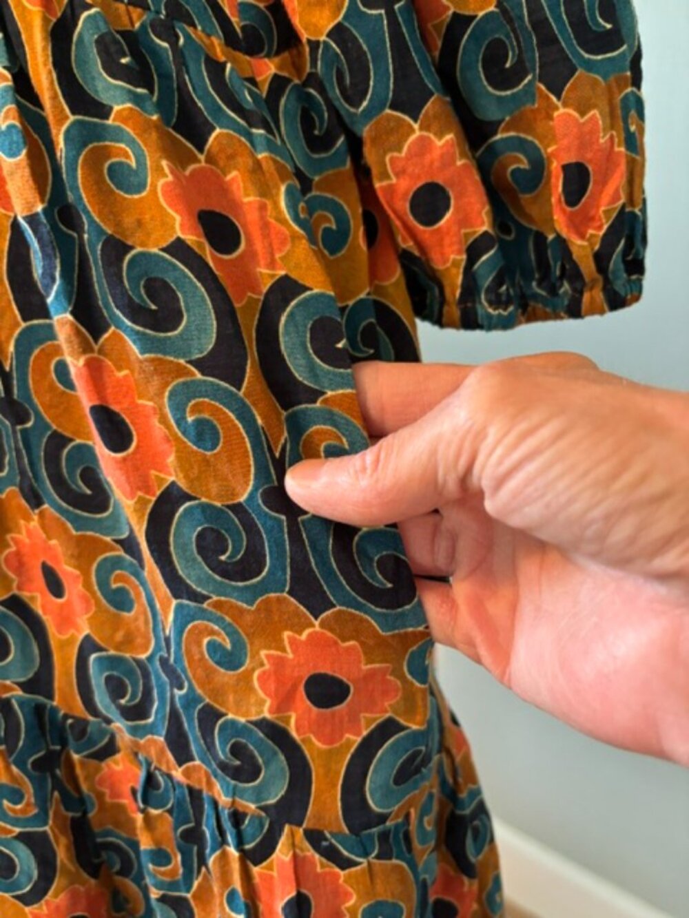 THML Blue/Orange Geometric Floral Tiered Mini Dress Balloon Sleeves Size Medium - Picture 6 of 13